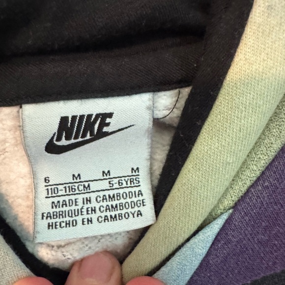 Nike Kids Gradient Hoodie - Purple, Orange, Green! So adorable stylish & comfy! - Picture 4 of 7